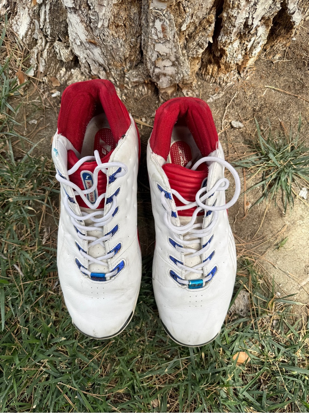 Reebok Men’s Basketball Shoes White Red Blue Leather Sneakers Size 9.5